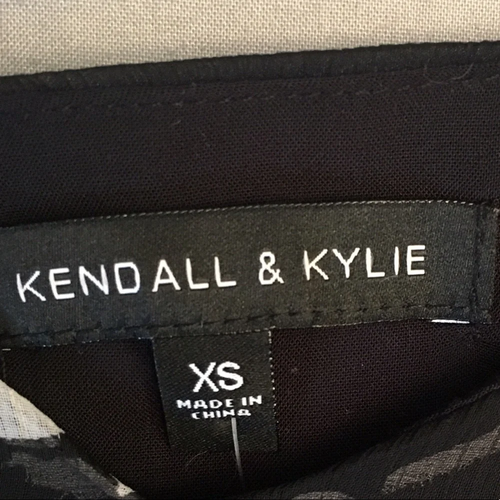 Kendall & Kylie make me